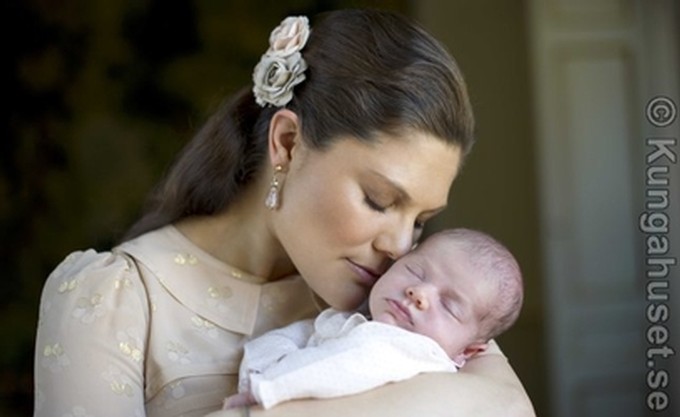 Das jüngste Mitglied der schwedischen Königsfamilie hatte ihren ersten öffentlichen Auftritt