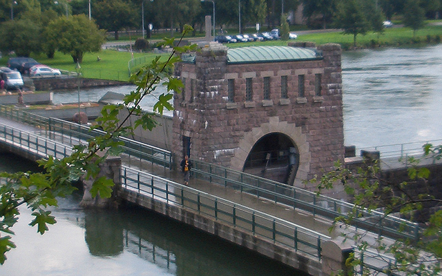 Schleusen, Göta-Kanal, Göta-Älv, Schweden, Trollhättan, Vänersborg, Vänern, Wasserfall, Kanalmuseum, Schiffe, Boote, Hafen